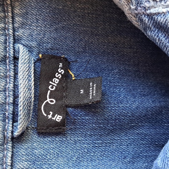 Art Class size med distressed w gromett detail w painted guitar blue jean jacket - Picture 2 of 6